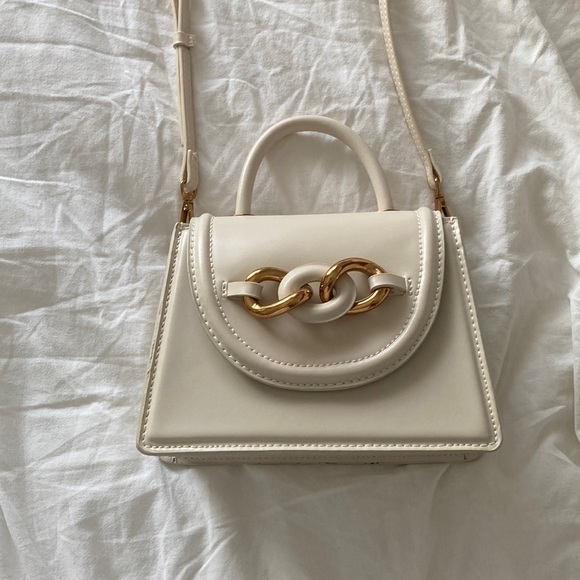 Zara White Crossbody Bag - Picture 1 of 4